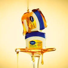 Vaseline Pocket Lip Therapy Queen Bee - 7g