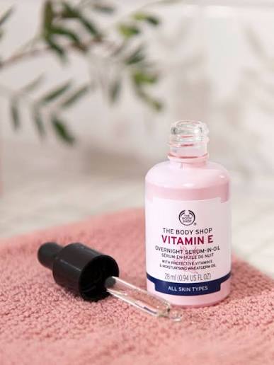 The Body Shop Vitamin E Overnight Serum-In-Oil, 28ml
